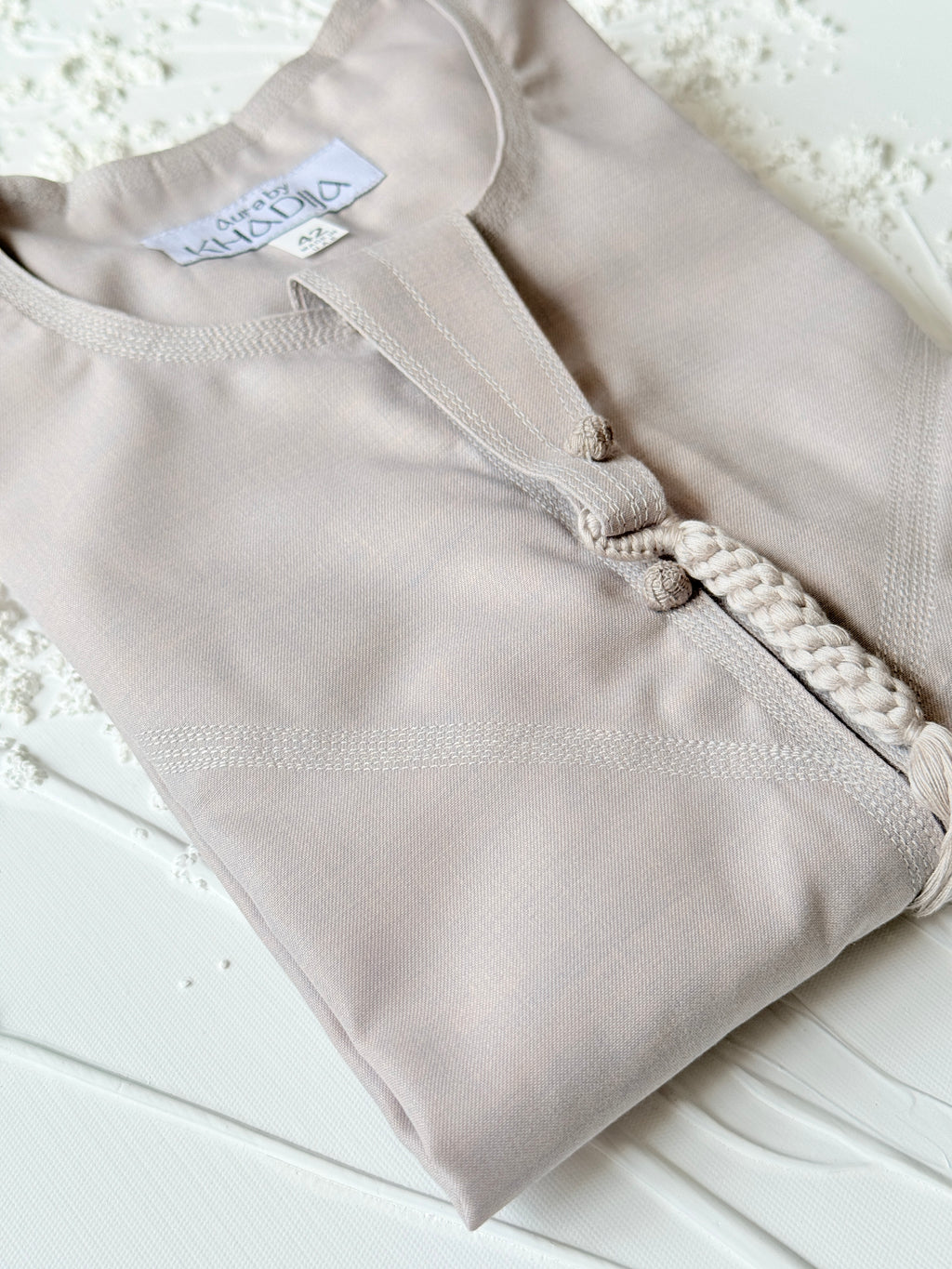 Kaif - Grey with pink undertone